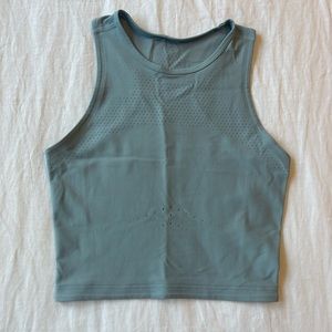 Lululemon Zoned In Tank Top in Blue Cast, Size 4